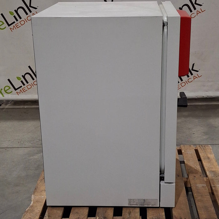 Binder Gmbh CB 210 CO2 Incubator