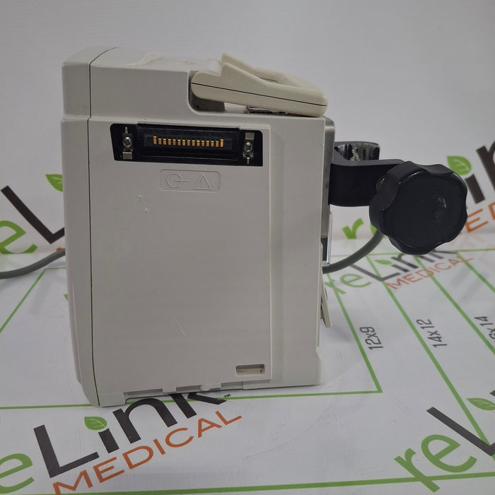 CareFusion Alaris 8015 Large Screen POC Infusion Pump