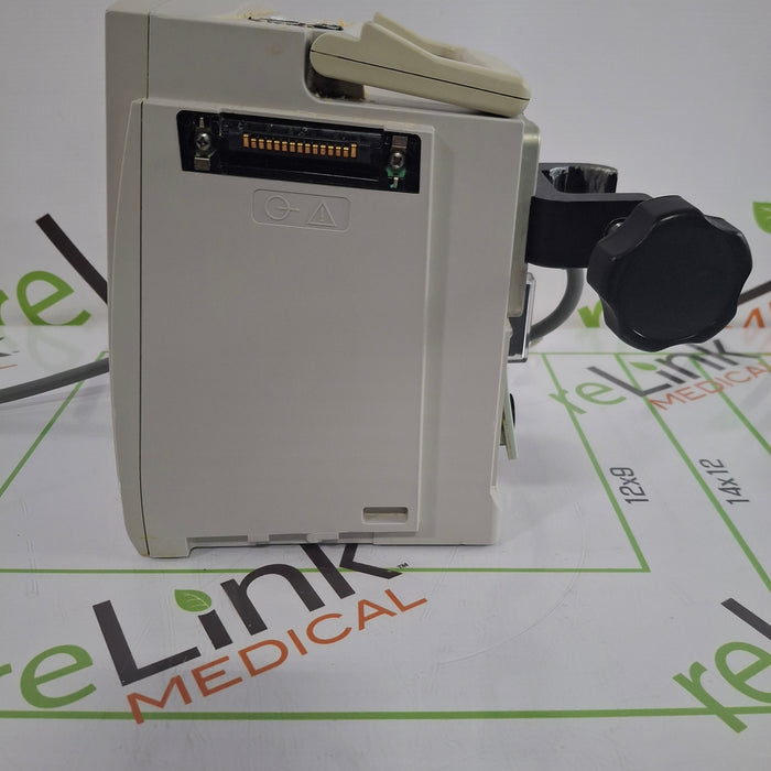 CareFusion Alaris 8015 Small Screen POC Infusion Pump