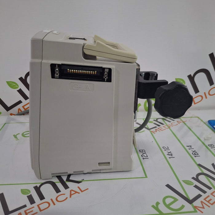 CareFusion Alaris 8015 Large Screen POC Infusion Pump