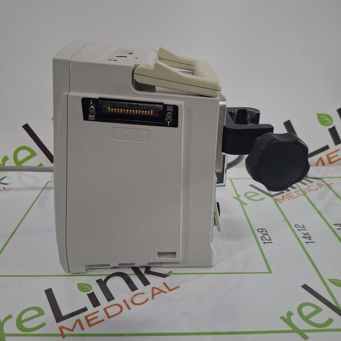 CareFusion Alaris 8015 Small Screen POC Infusion Pump