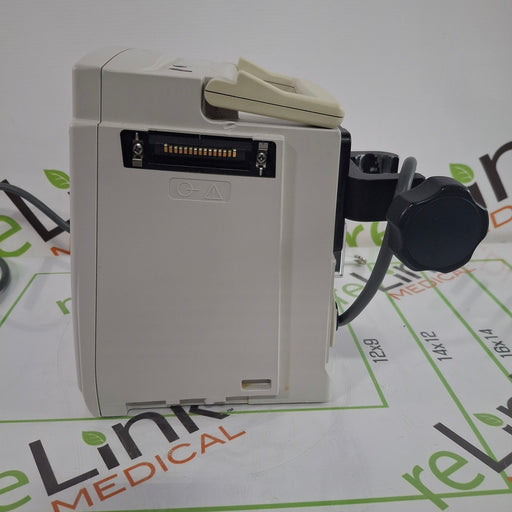 CareFusion CareFusion Alaris 8015 Large Screen POC Infusion Pump Infusion Pump reLink Online