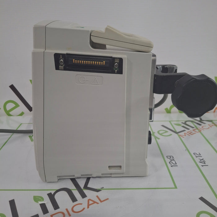 CareFusion Alaris 8015 Large Screen POC Infusion Pump