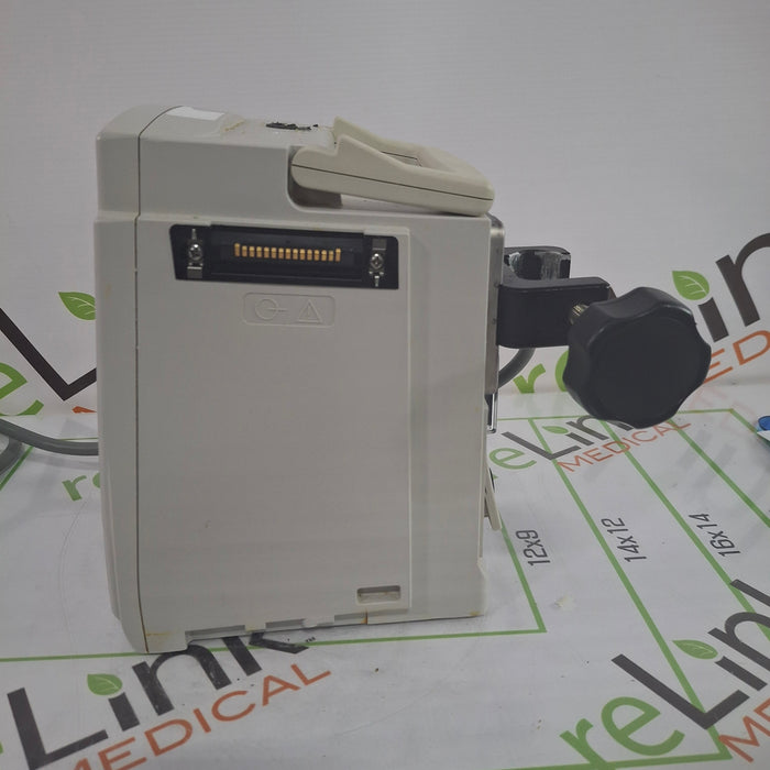 CareFusion Alaris 8015 Large Screen POC Infusion Pump