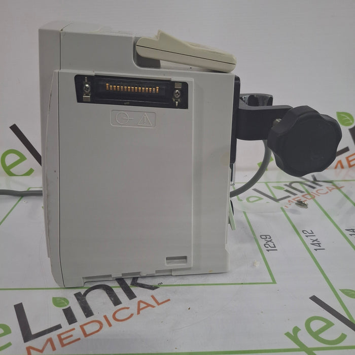 CareFusion Alaris 8015 Small Screen POC Infusion Pump