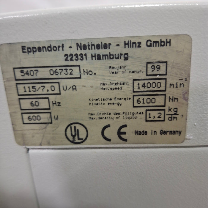 Eppendorf 5417R Centrifuge