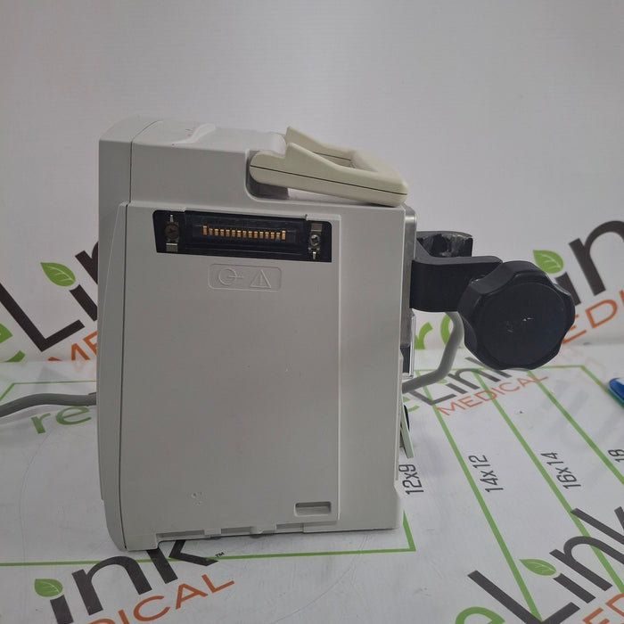 CareFusion Alaris 8015 Small Screen POC Infusion Pump