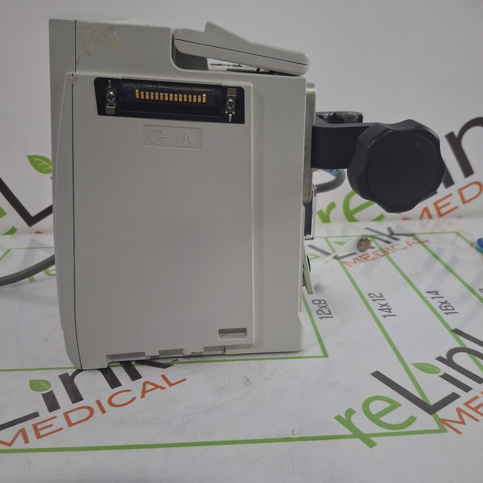 CareFusion Alaris 8015 Small Screen POC Infusion Pump