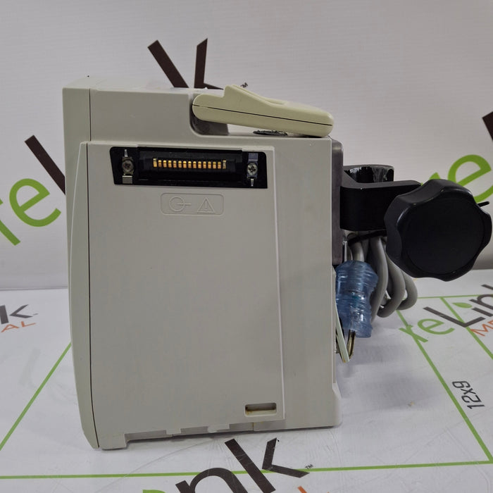CareFusion Alaris 8015 Small Screen POC Infusion Pump