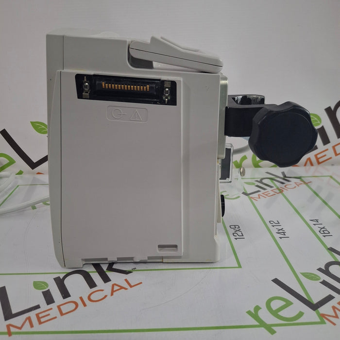CareFusion Alaris 8015 Large Screen POC Infusion Pump