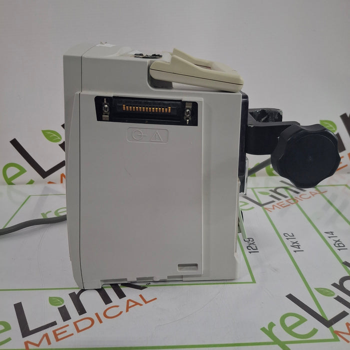 CareFusion Alaris 8015 Small Screen POC Infusion Pump