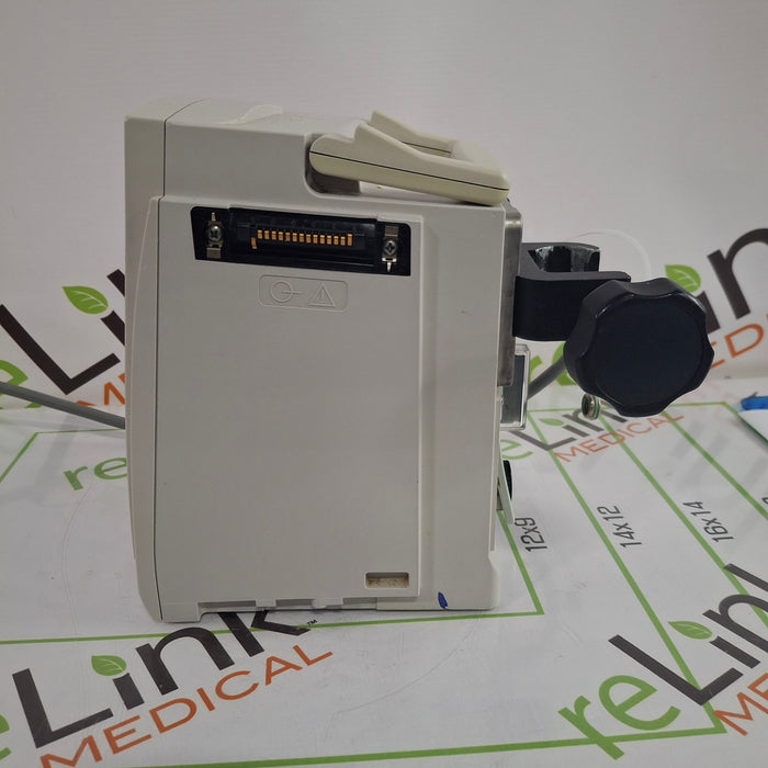 CareFusion Alaris 8015 Large Screen POC Infusion Pump