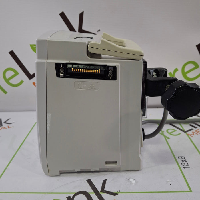 CareFusion Alaris 8015 Large Screen POC Infusion Pump