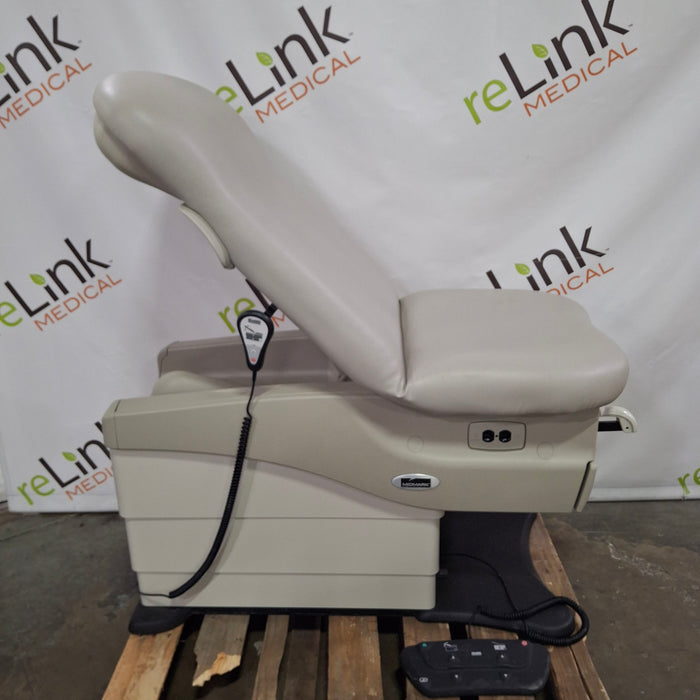 Midmark 625 Barrier-Free Power Exam Table