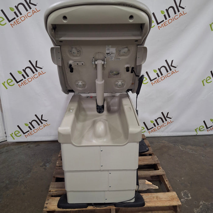Midmark 625 Barrier-Free Power Exam Table