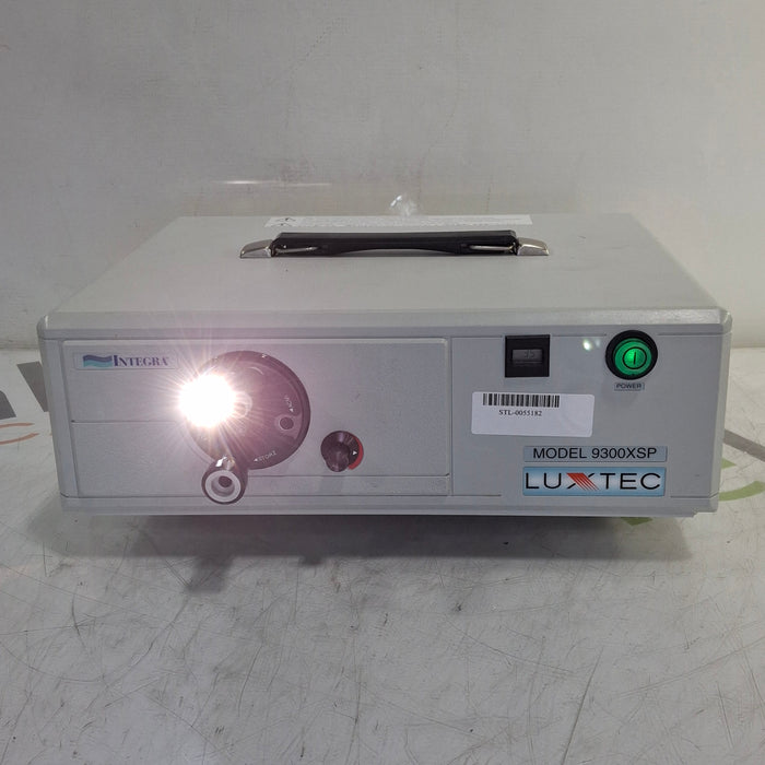 Luxtec 9300XSP Light Source