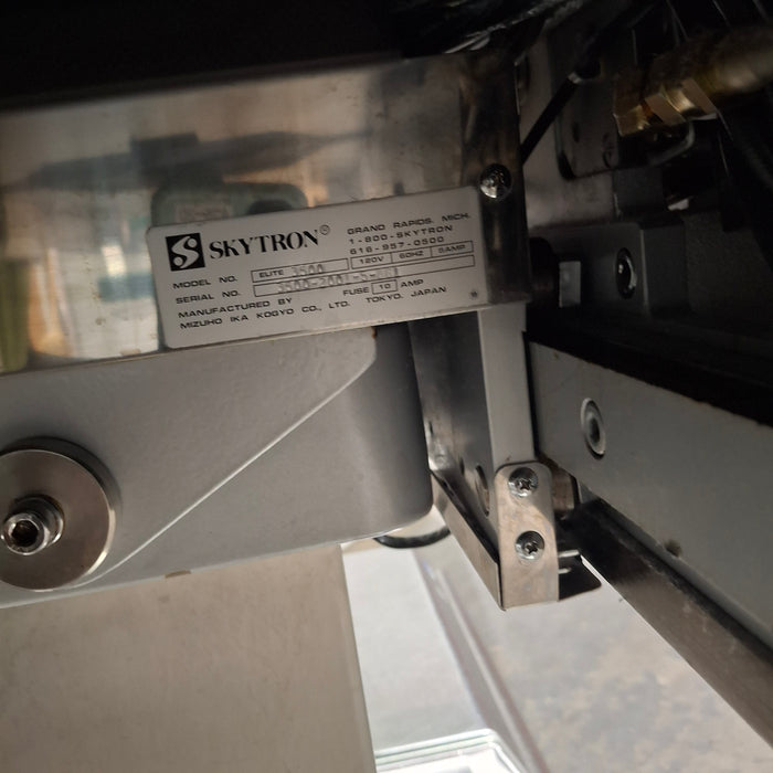 Skytron 3500 Elite Surgical Table