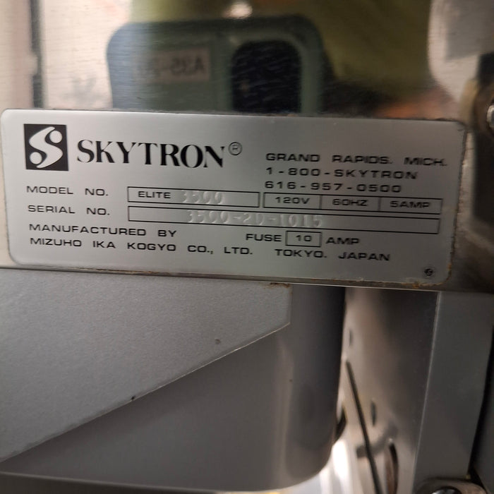 Skytron 3500 Elite Surgical Table