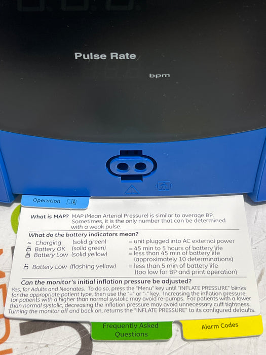 GE Healthcare Dinamap V100 - NIBP, SpO2, Temp Vital Signs Monitor