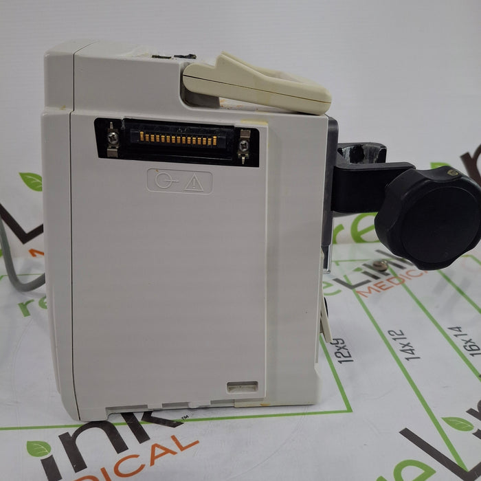 CareFusion Alaris 8015 Large Screen POC Infusion Pump
