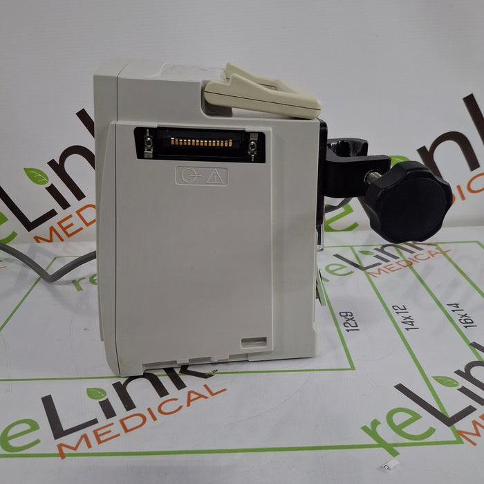 CareFusion Alaris 8015 Large Screen POC Infusion Pump