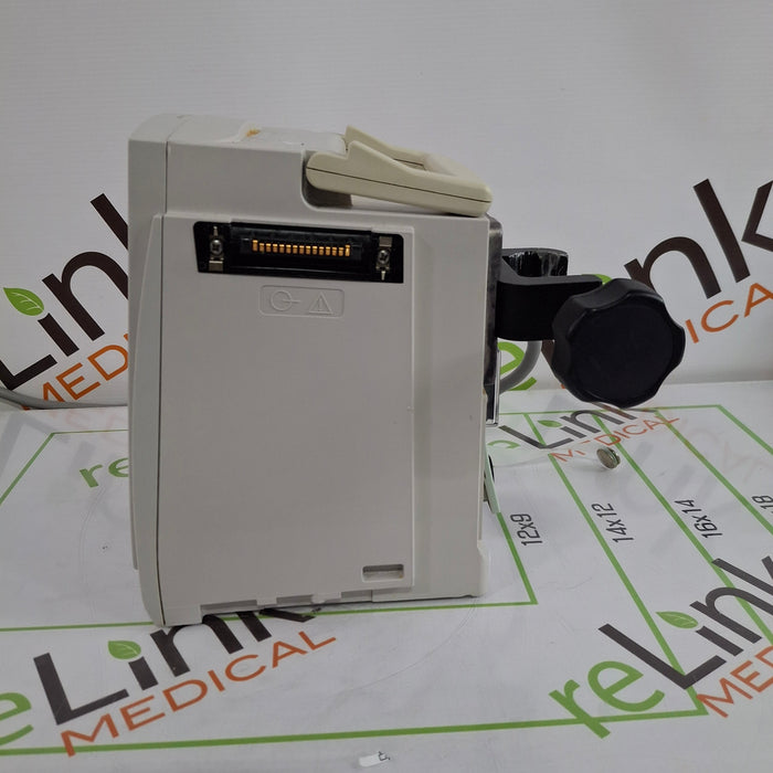 CareFusion Alaris 8015 Large Screen POC Infusion Pump