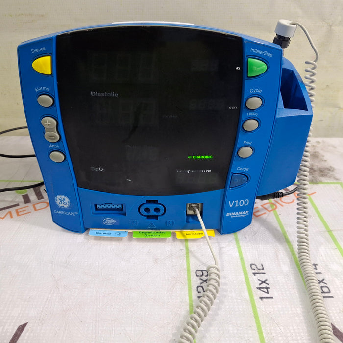 GE Healthcare Dinamap V100 - NIBP, SpO2, Temp Vital Signs Monitor