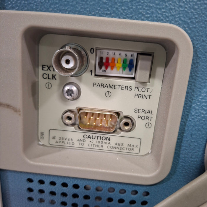 Tektronix 2211 Digital Storage Oscilloscope