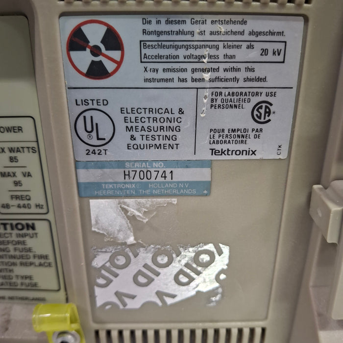 Tektronix 2211 Digital Storage Oscilloscope