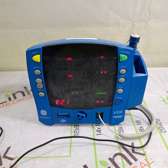 GE Healthcare Dinamap V100 - NIBP, SpO2, Temp Vital Signs Monitor