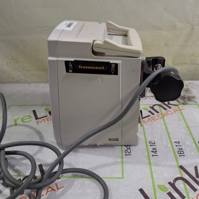 CareFusion Alaris 8015 Large Screen POC Infusion Pump