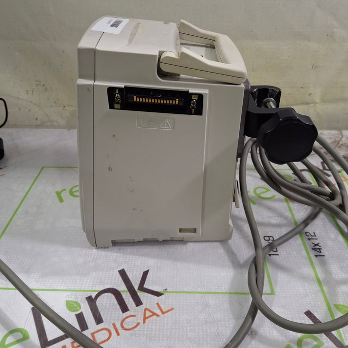 CareFusion Alaris 8015 Large Screen POC Infusion Pump