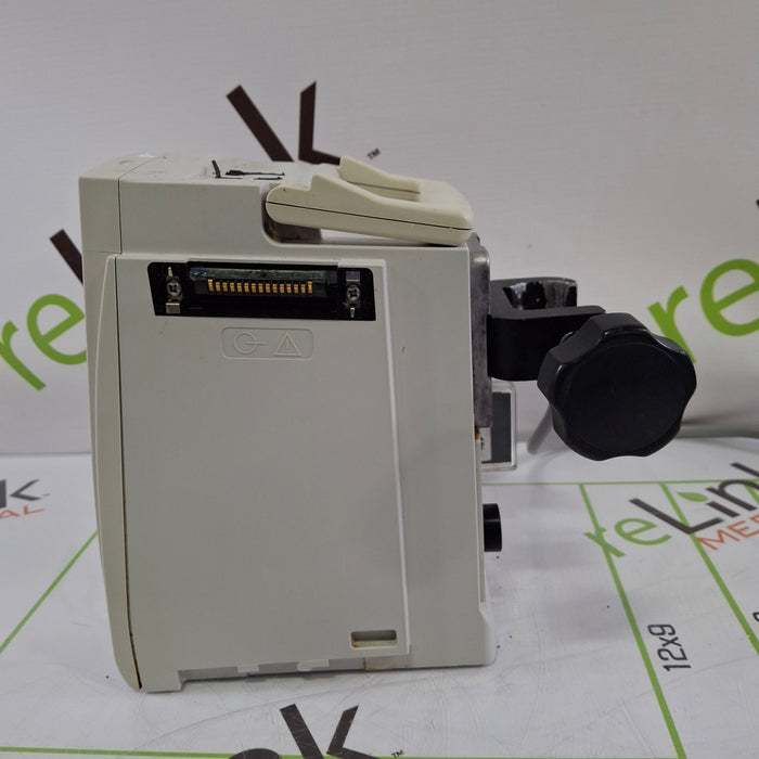 CareFusion Alaris 8015 Small Screen POC Infusion Pump