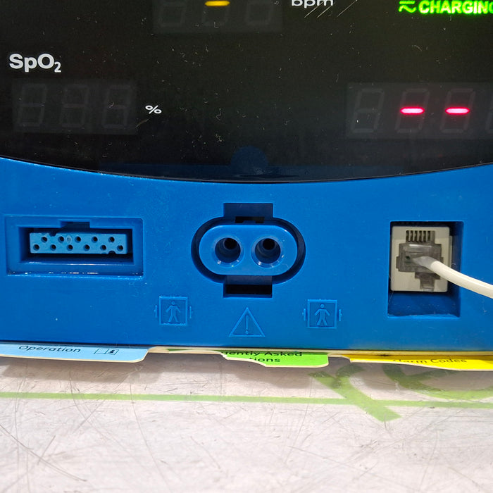 GE Healthcare Dinamap V100 - NIBP, SpO2, Temp Vital Signs Monitor