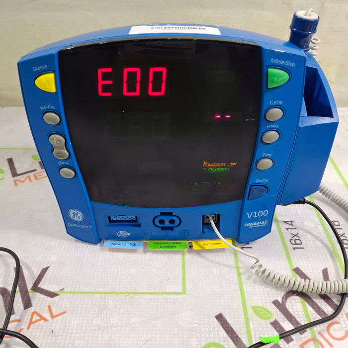 GE Healthcare Dinamap V100 - NIBP, SpO2, Temp Vital Signs Monitor