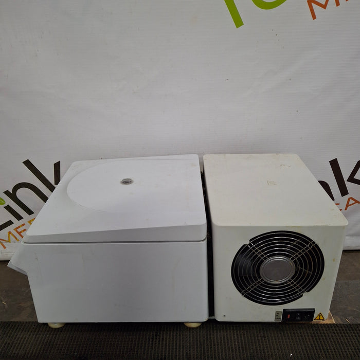 Eppendorf 5417R Centrifuge