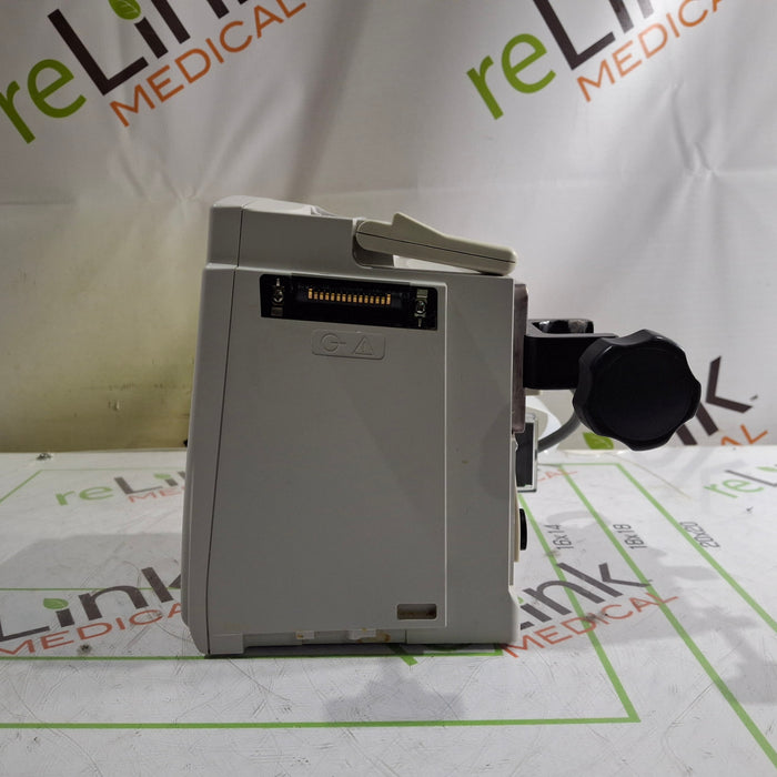 CareFusion Alaris 8015 Large Screen POC Infusion Pump