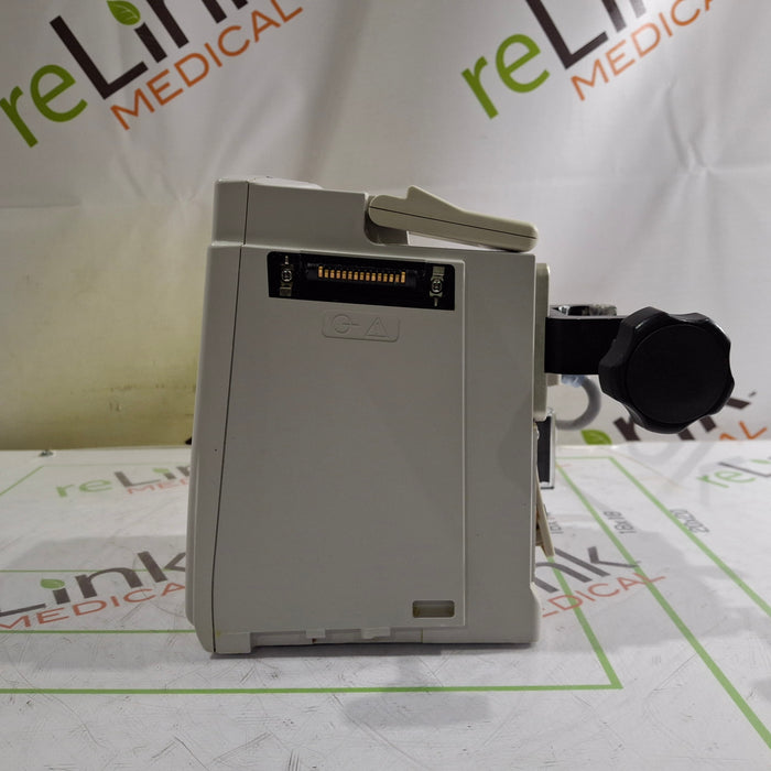 CareFusion Alaris 8015 Large Screen POC Infusion Pump