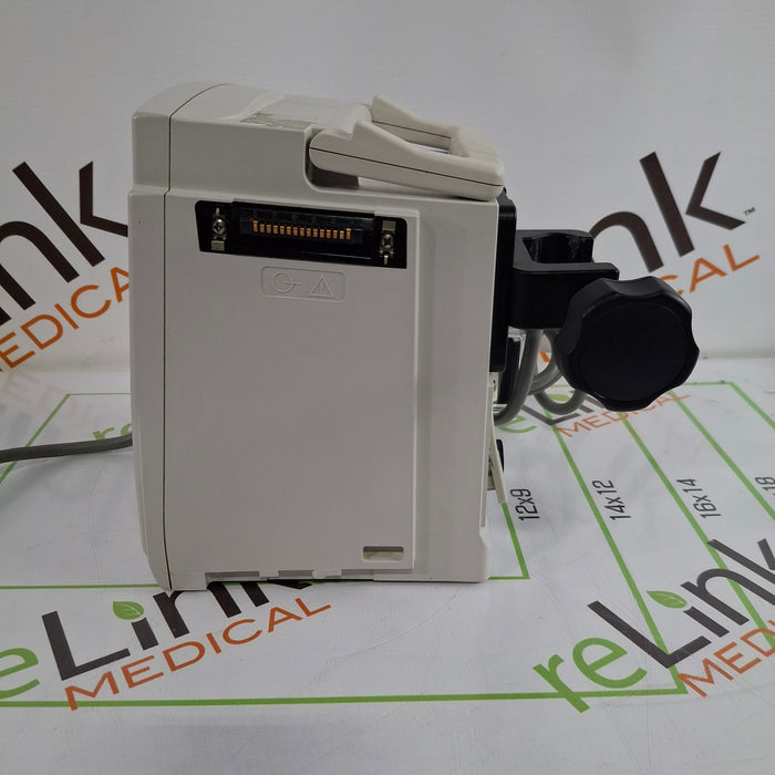 CareFusion Alaris 8015 Large Screen POC Infusion Pump