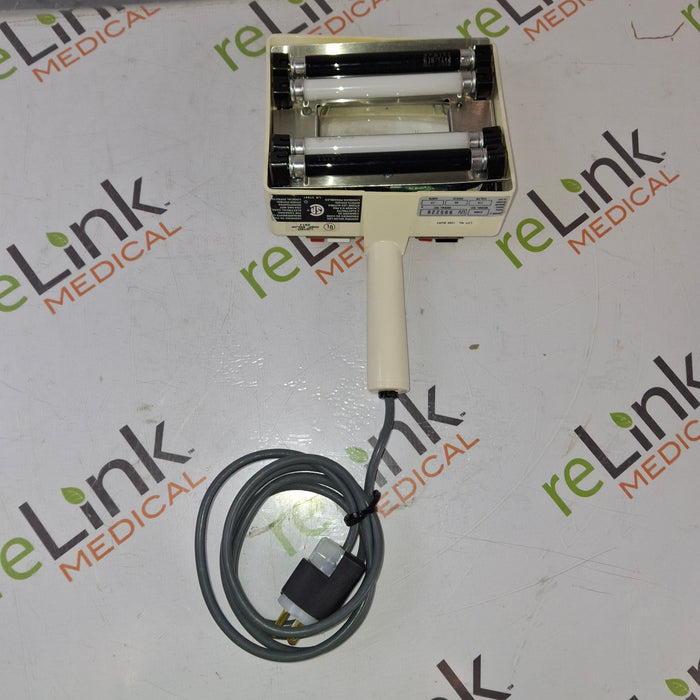 Burton Magnifying Hand Light