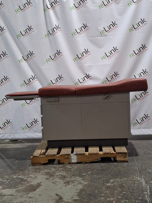 Ritter 104 Exam Table