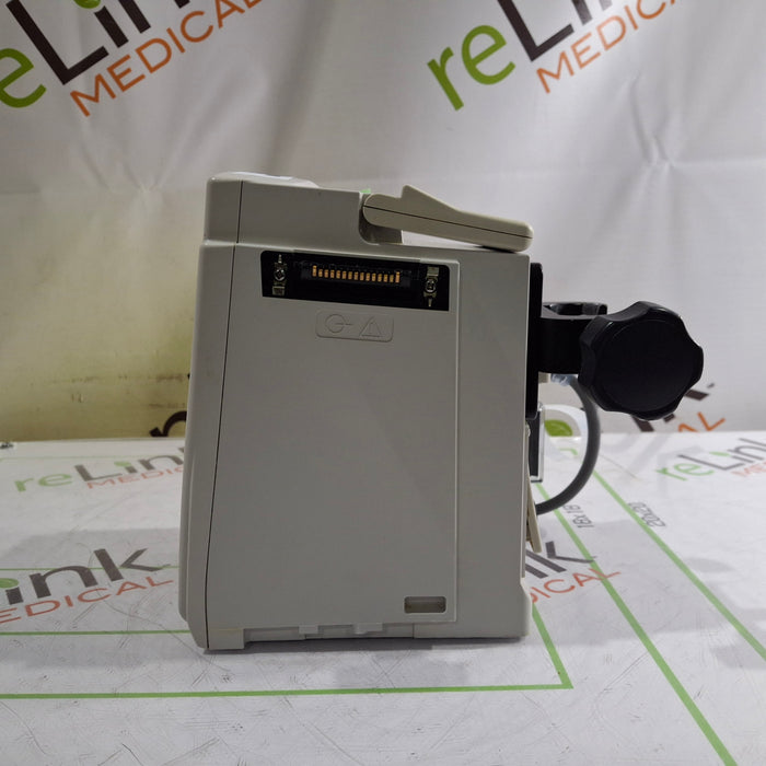 CareFusion Alaris 8015 Large Screen POC Infusion Pump