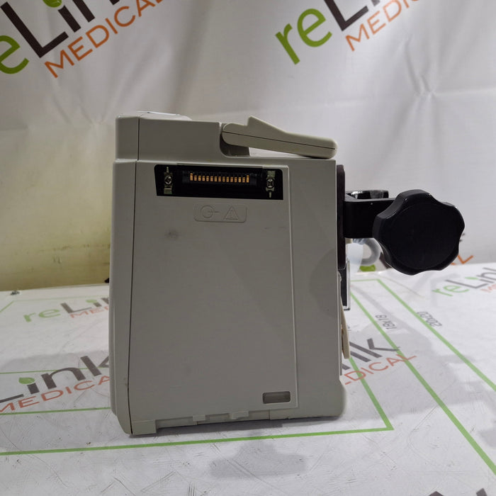 CareFusion Alaris 8015 Large Screen POC Infusion Pump