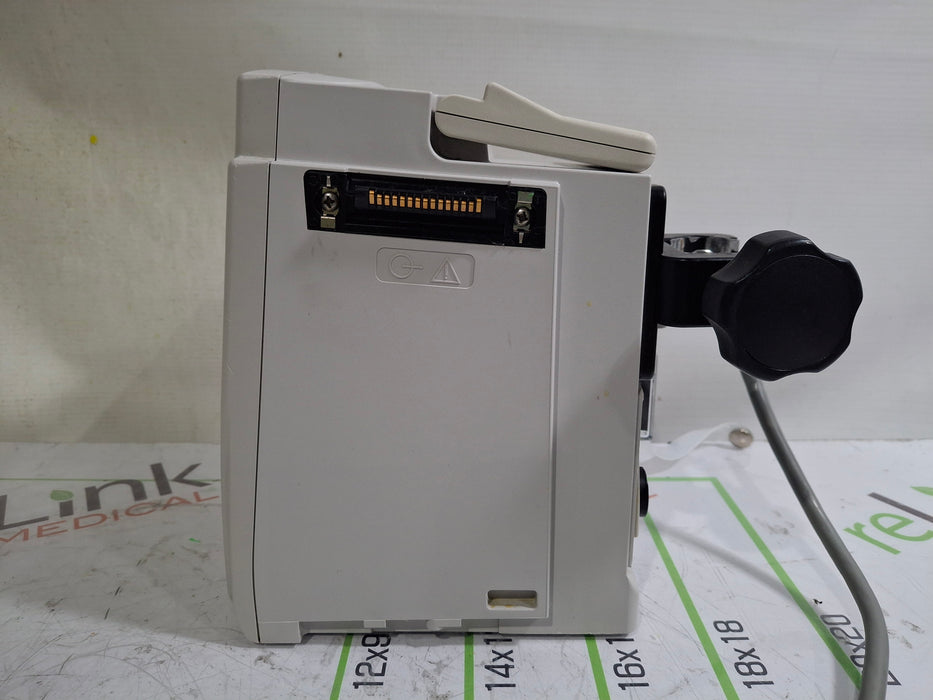 CareFusion Alaris 8015 Large Screen POC Infusion Pump