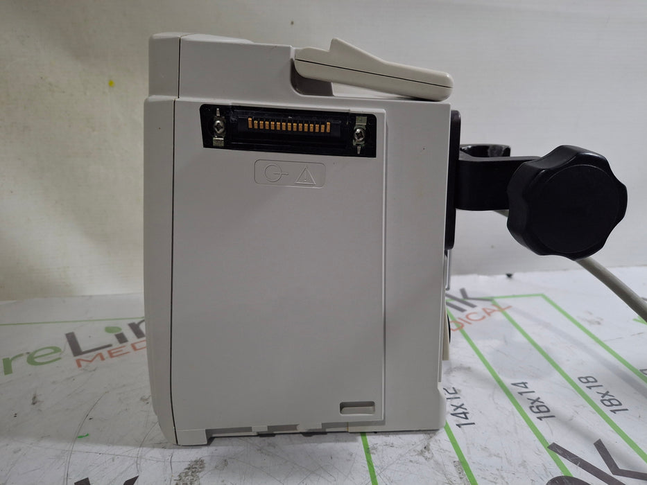 CareFusion Alaris 8015 Large Screen POC Infusion Pump
