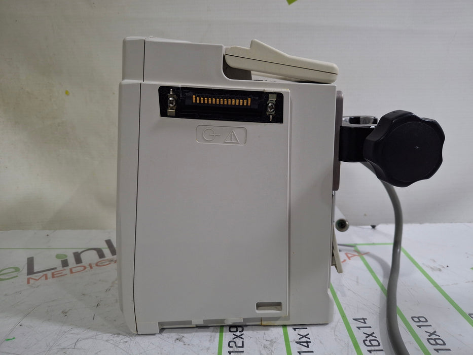 CareFusion Alaris 8015 Large Screen POC Infusion Pump