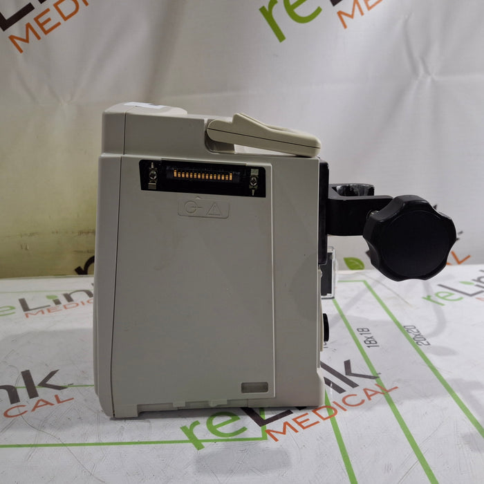 CareFusion Alaris 8015 Large Screen POC Infusion Pump