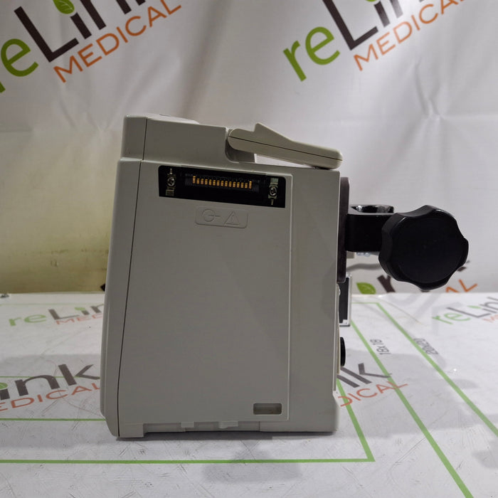 CareFusion Alaris 8015 Large Screen POC Infusion Pump