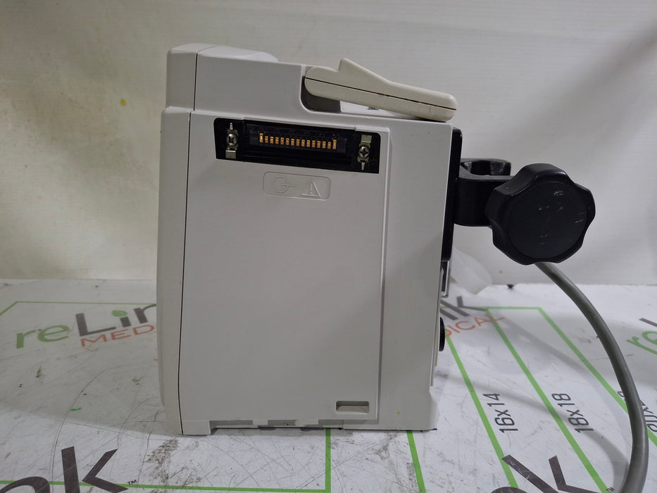 CareFusion Alaris 8015 Large Screen POC Infusion Pump
