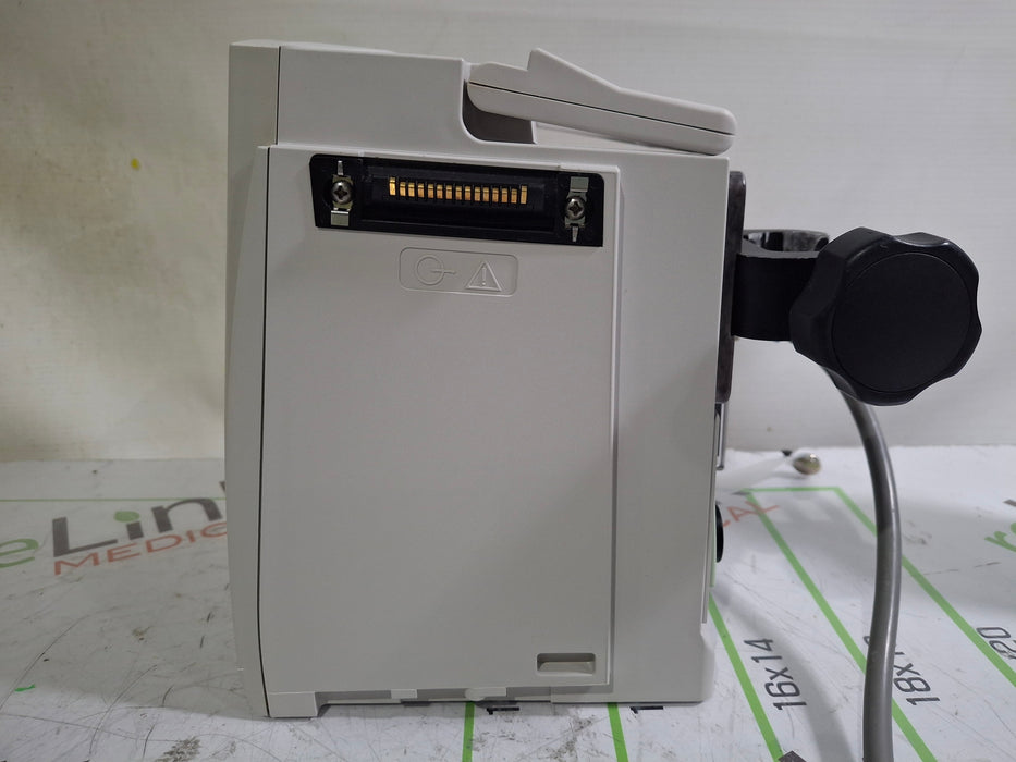 CareFusion Alaris 8015 Small Screen POC Infusion Pump
